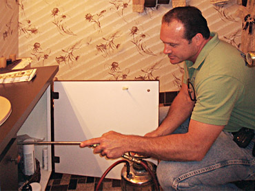 tropical home and gard sprays for silverfish